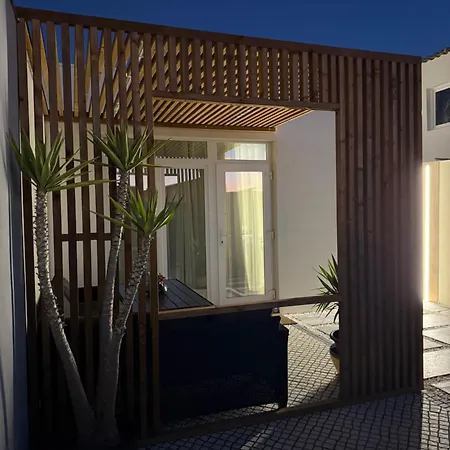 Casa Juli Cascais بيت للعطل الكابيديشي