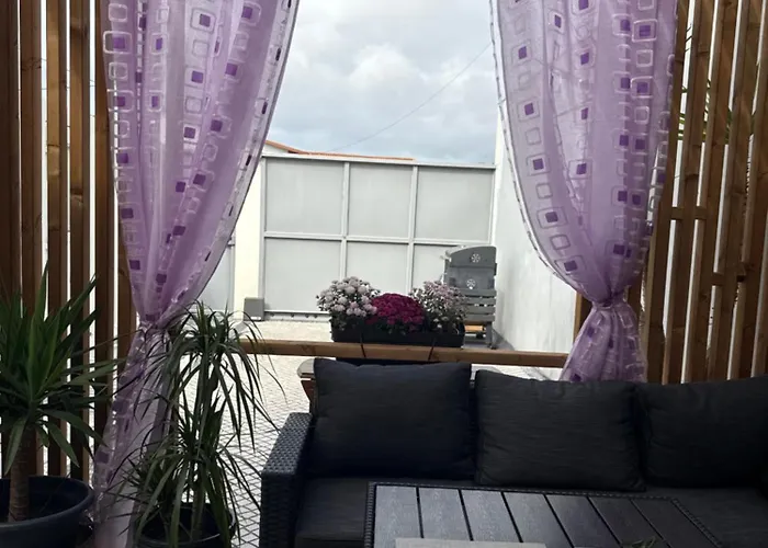 Casa Juli Cascais بيت للعطل الكابيديشي